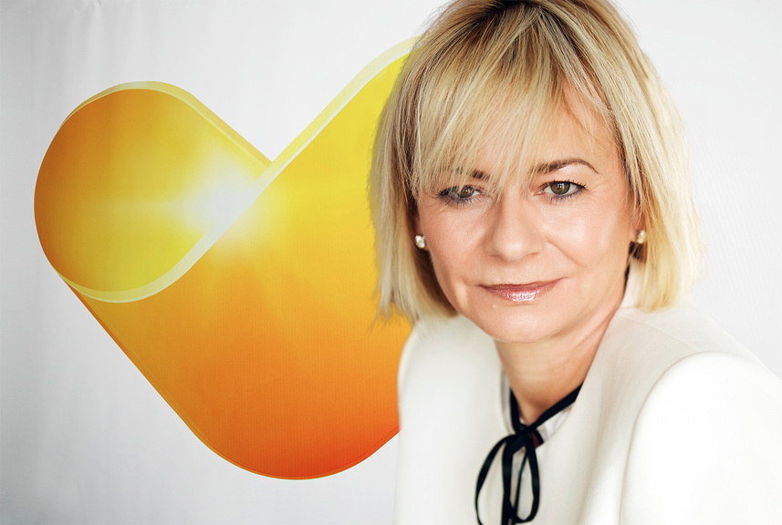 Pressure mounts on Thomas Cook over Harriet Green payoff