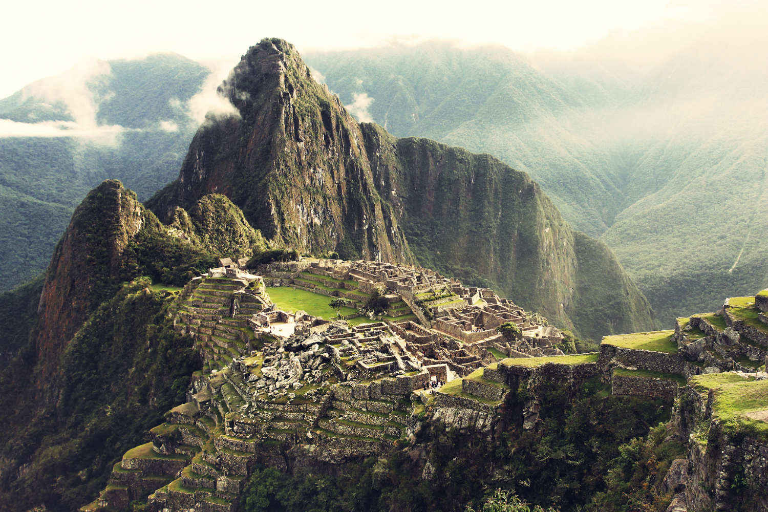 Machu Picchu to remain open through maintenance work