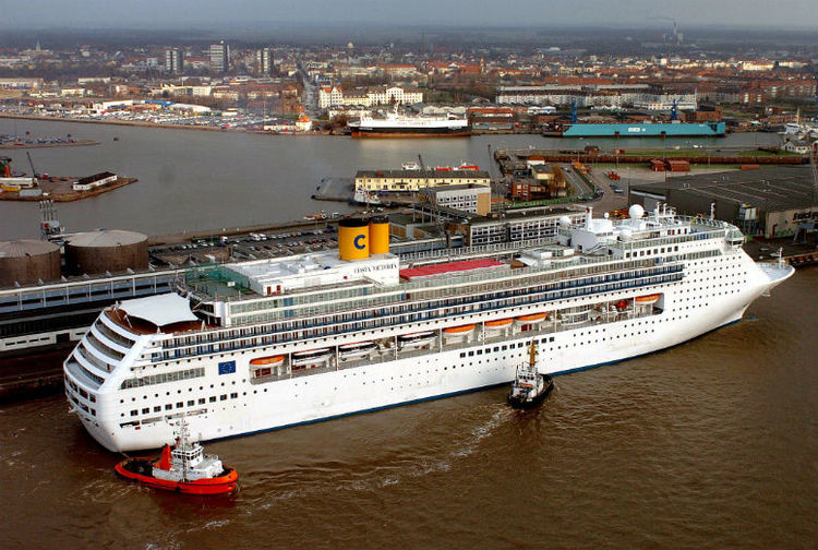 Costa Cruises U-turn over decision to cease trade sales