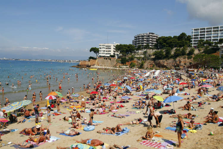 Spain and Cyprus to close all hotels and short-stay accommodation