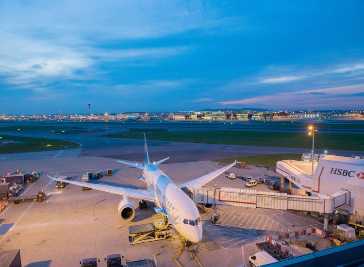 Qatar Airways invests in Chinese partner