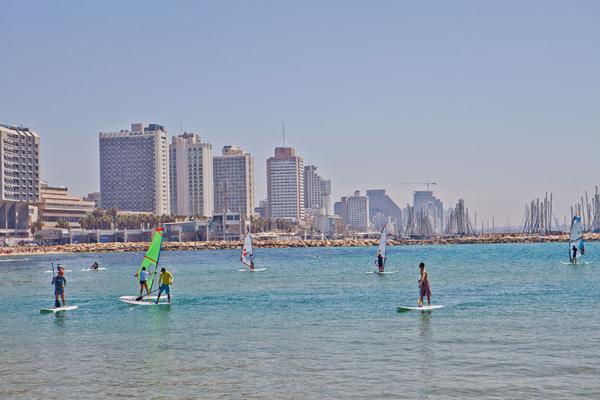 Israel's tourist office issues advice for travel trade as Foreign Office spells out danger