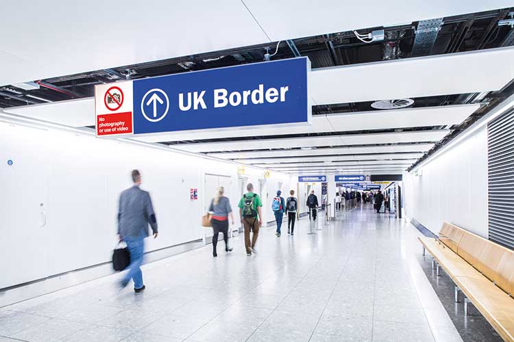 British Airways boss slams 'unacceptable' queues at UK border