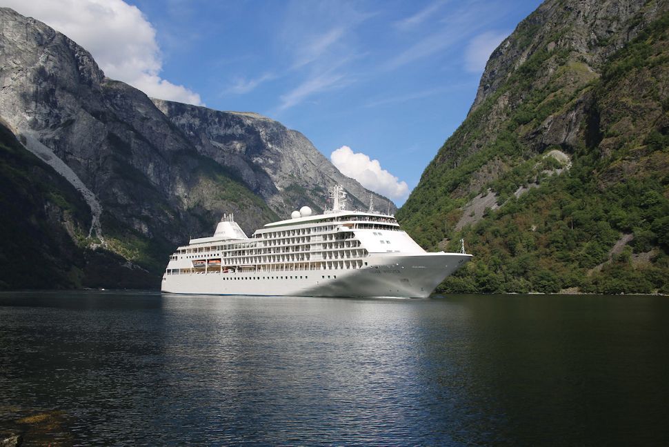 Silversea hails 'record' early world cruise bookings