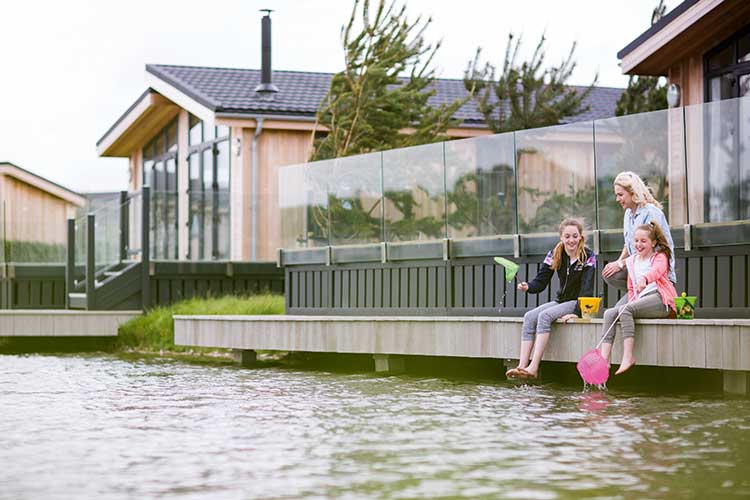 Butlin's, Haven and Warner Leisure extend closures