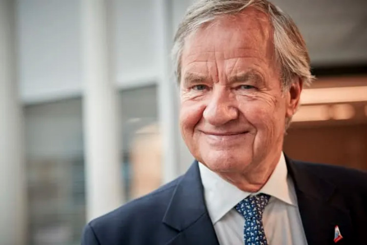 Norwegian boss Bjorn Kjos stands down after 17 years