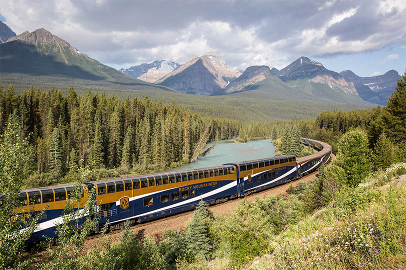 Rocky Mountaineer extends season for new US route