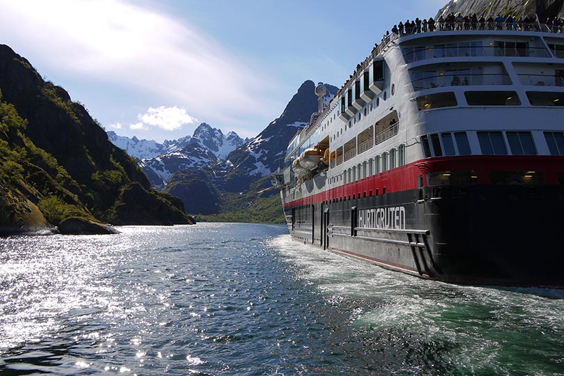 Hurtigruten prepares for Dover departures