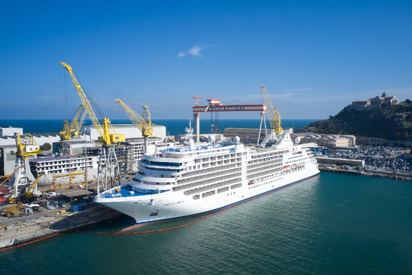 Silversea takes delivery of Silver Moon