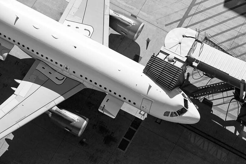 Govt pledges to strengthen airline passenger compensation rights