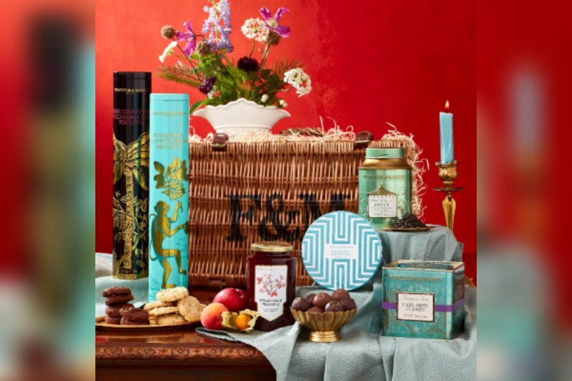 The Villa Collection offers agents the chance to win festive hampers