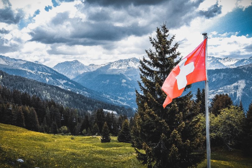 Skiers transiting Switzerland to be spared quarantine