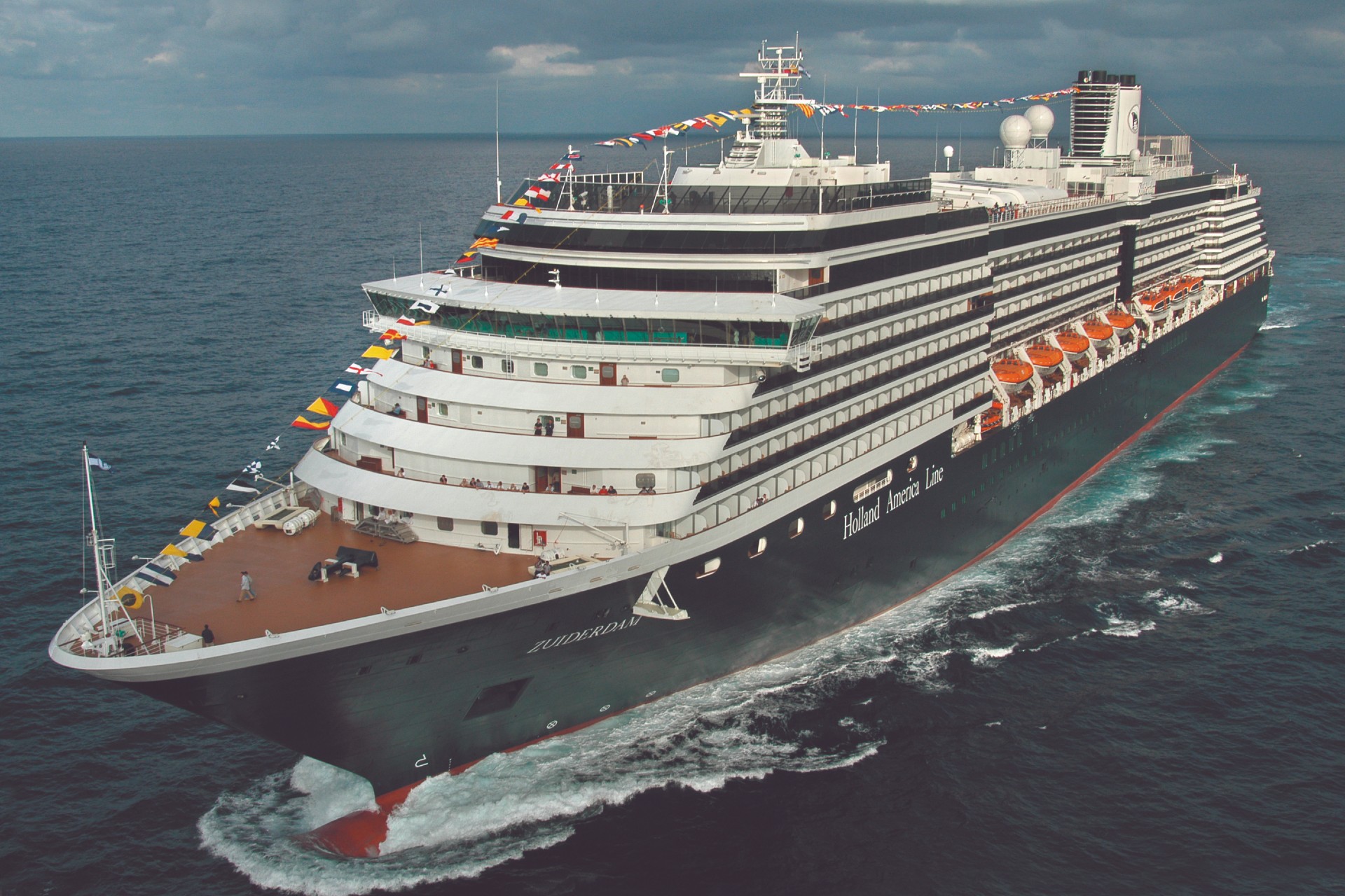 Holland America welcomes sixth ship back to service