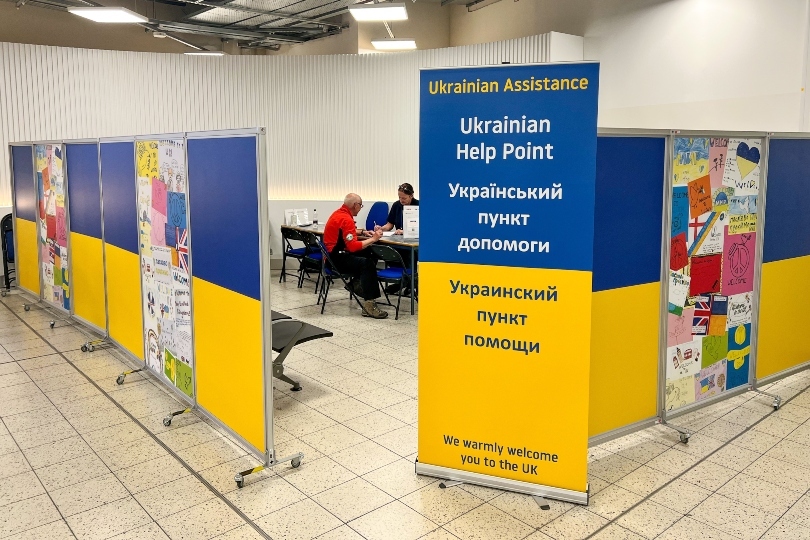 Luton airport opens humanitarian hub for Ukrainian refugees