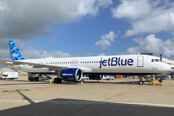 Transatlantic carrier JetBlue cuts winter Gatwick flights