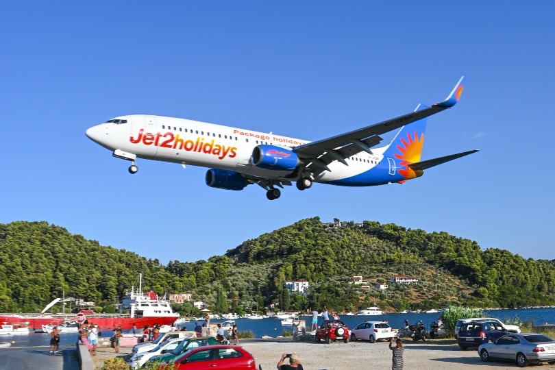 Jet2 ‘winning market share’ among ‘disillusioned’ travellers