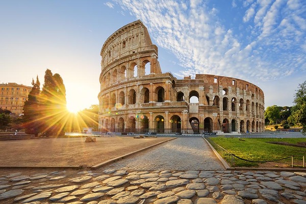 Operator launches global hunt for Colosseum vandals 'Ivan and Hayley'