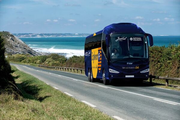 JG Travel Group to add five new luxury coaches to fleet next year