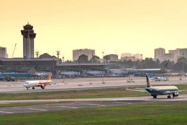 Govt pledges to guard against airfare hikes as it unveils SAF mandate