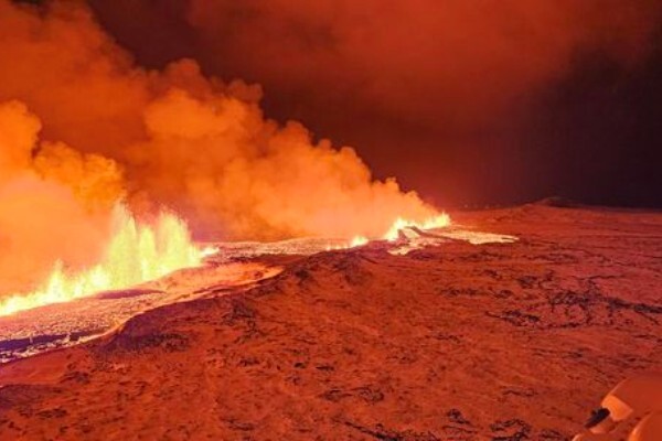 Iceland hit by fresh volcanic eruption near airport and Blue Lagoon