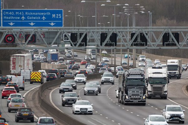 Heathrow and BA warn of 'much longer journeys' owing to M25 closure