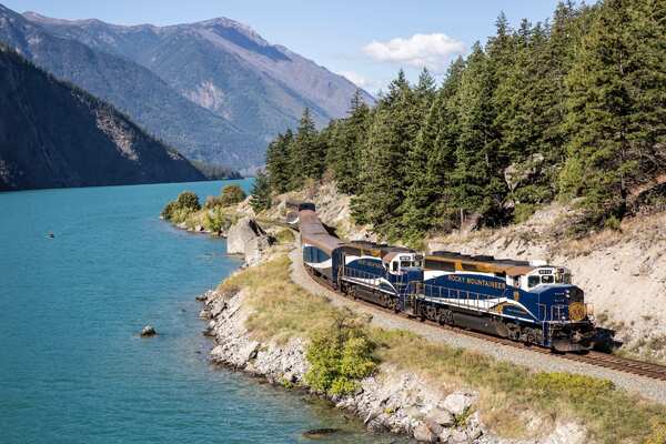 See more from the rails with Rocky Mountaineer April offer