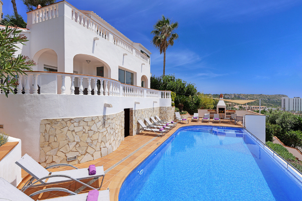 Solmar Villas offering 30% off and free Crete car hire in May