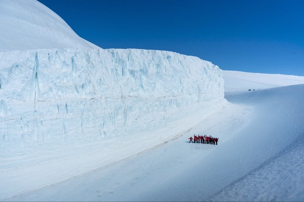 Ultima Antarctic Expeditions announces exclusive 250 seats