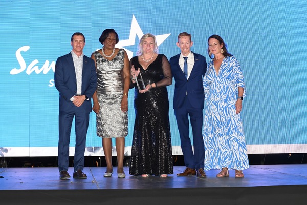 Hays Travel honoured at the Sandals Resorts' STAR Awards