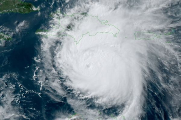 Hurricane Beryl forces airport closures as it bears down on Jamaica