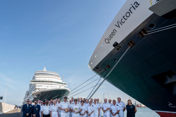 Queen Anne joins Queen Victoria for first meet with a sister ship