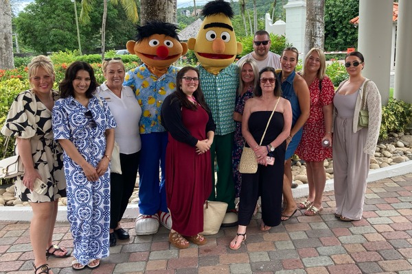 Sandals Resorts hosts fam for nine UK agents in Jamaica