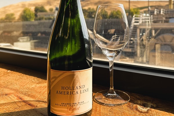 Holland America Line launches first-ever branded sparkling wine