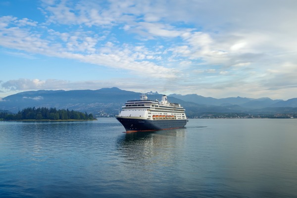 Holland America Line offers enhanced early booking benefits