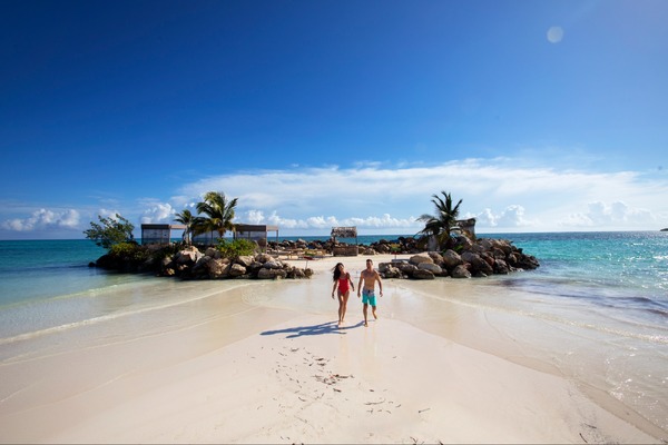 Blue Diamond Resorts unveils Private Island Diamond Experience