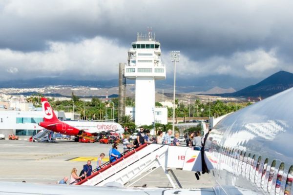 Flights to Tenerife resume after private jet removed from runway