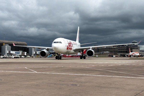 Manchester airport: Runways reopen following heavy snow