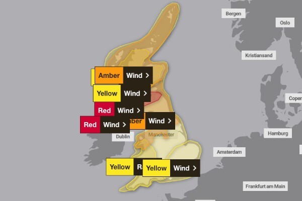 Storm Eowyn: Travellers told to brace for disruption amid rare red weather warnings