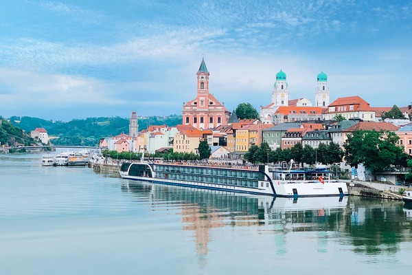 AmaWaterways launches weekly cruise giveaway