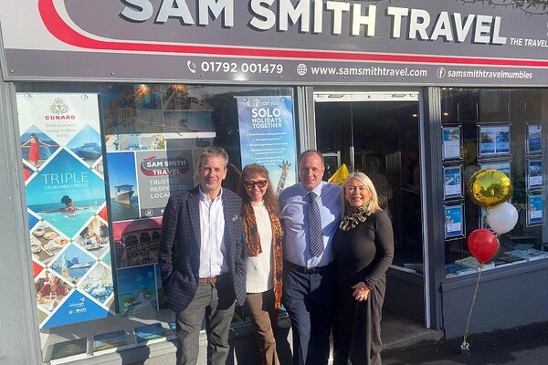 Gavin & Stacey star Melanie Walters lights up new Sam Smith Travel store opening in hometown