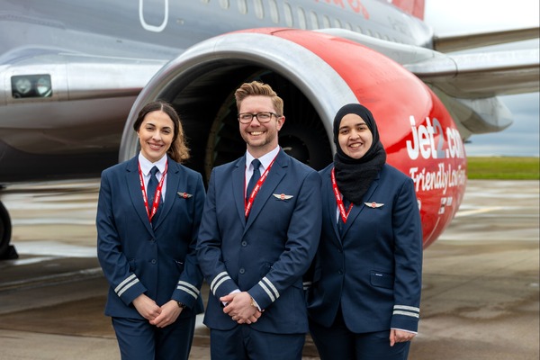 Jet2 announces multimillion-pound programme for aspiring pilots