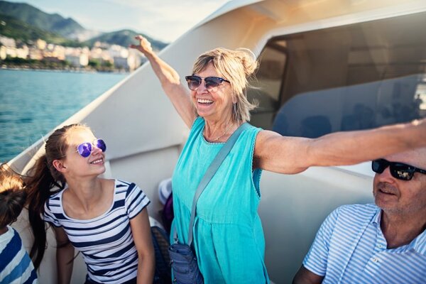 Sales and pricing withstanding ‘later than ever’ booking trend – Advantage