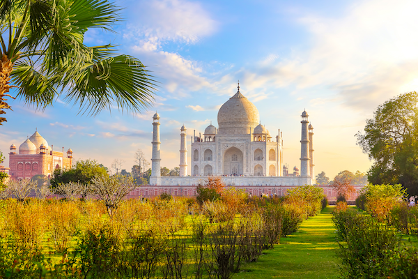 Newmarket Holidays unveils first 'Super Fam' to India
