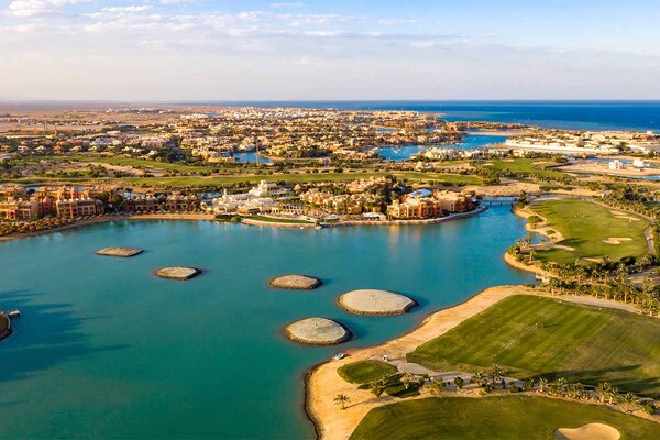Win an easyJet holidays suitcase, £100 voucher and a goody bag from El Gouna