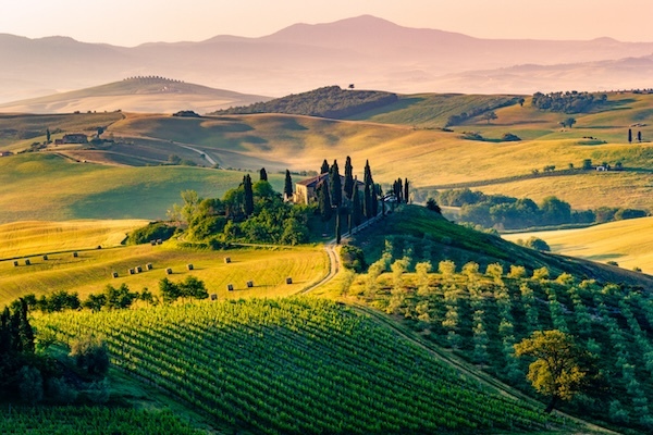 'Lean on our specialists' expertise to sell Italy,' association urges agents