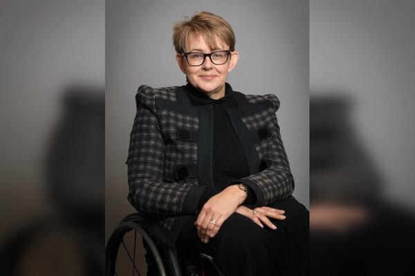 Industry must 'step up' to improve disabled access to flying, taskforce chief warns
